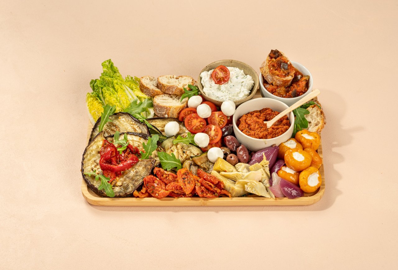 4143 4465 HAPPY HOUR VEGE R1