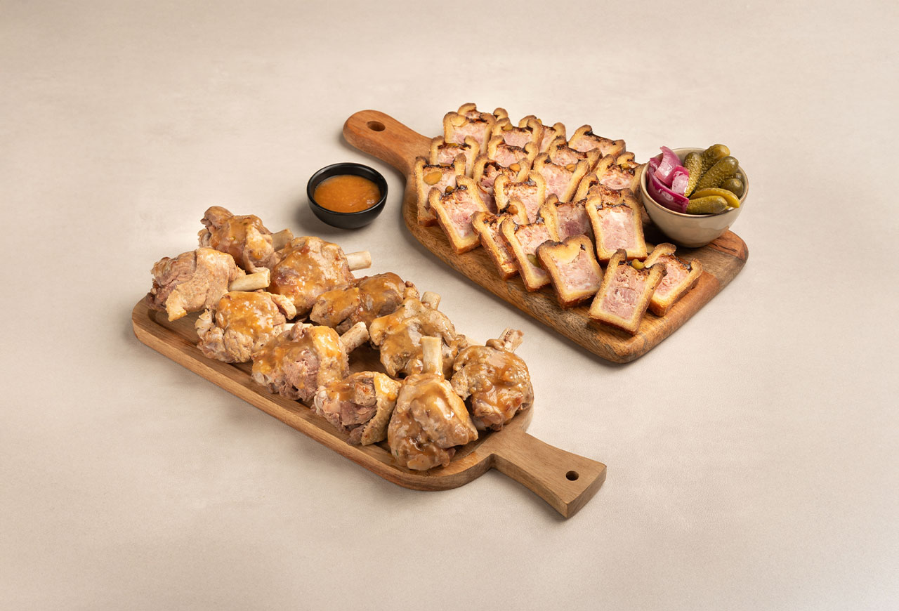 5349 PLANCHE CANARD ET PATE CROUTE R1