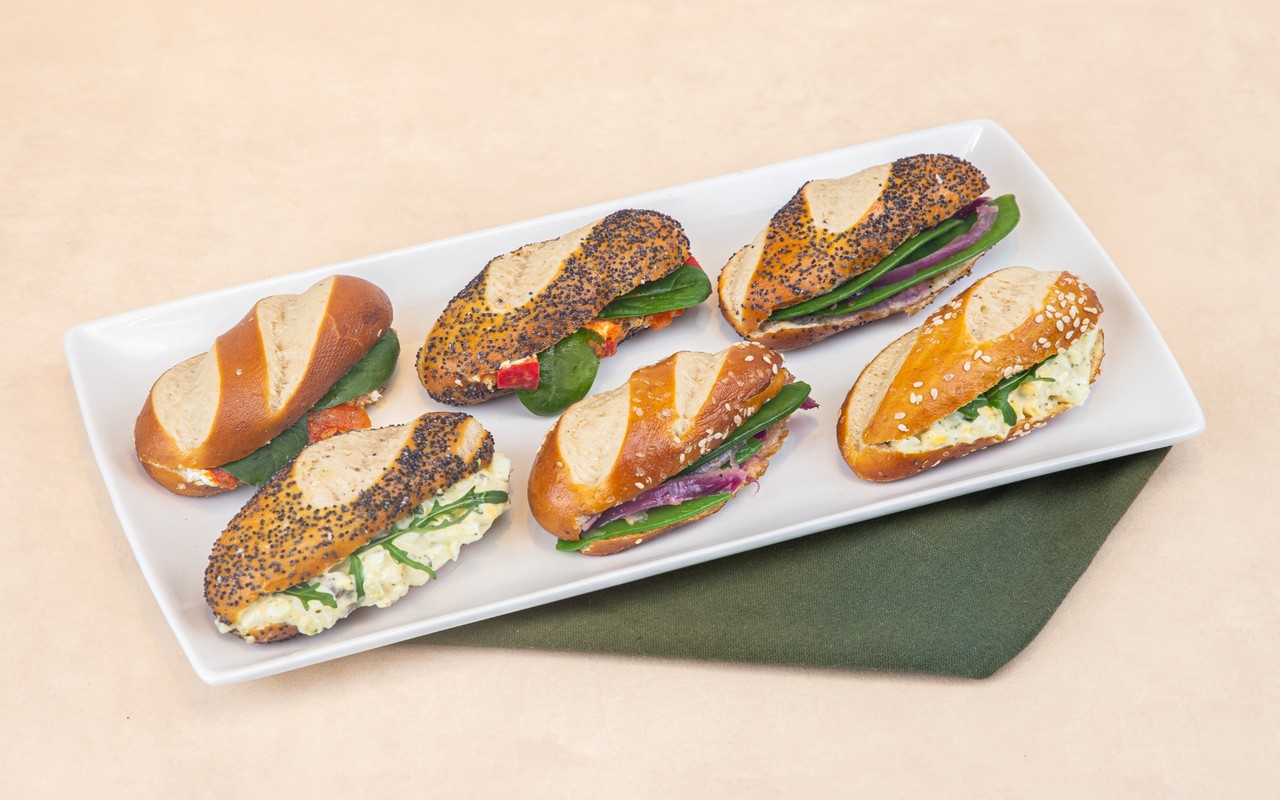 LES MINI MORICETTES VEGE Oeuf Mimosa Fromage Frais Piquillos Pois Gourmand Teriyaki