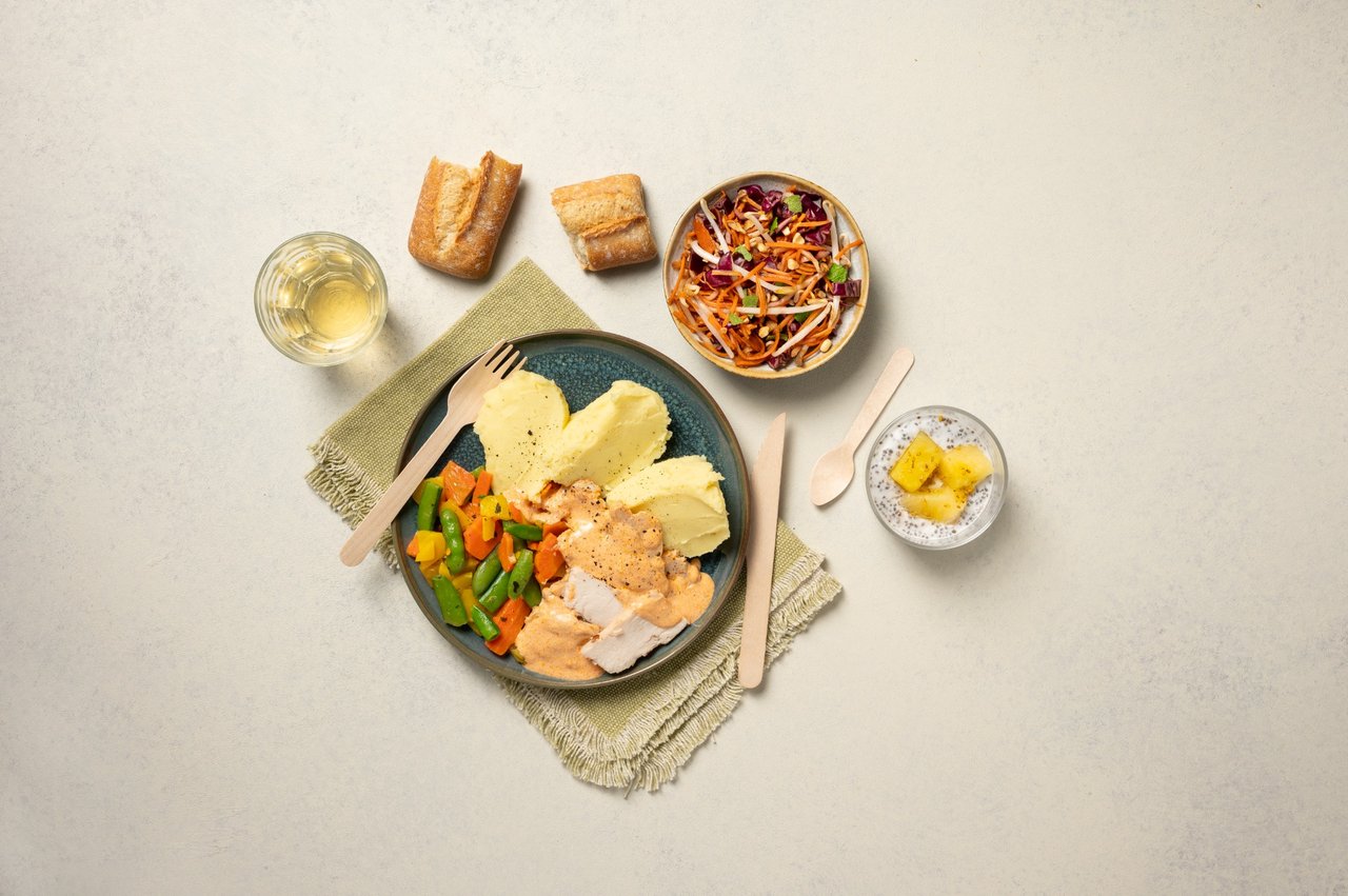 2500 PLATEAU BISTROT POULET PETITS LEGUMES 3823 R3